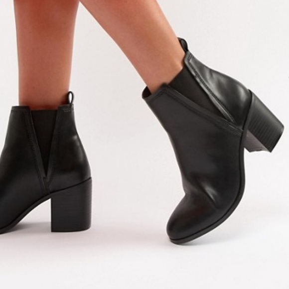 ASOS Shoes - ASOS Heeled Ankle Chelsea Boots